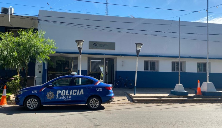 Mujer con pedido de captura intentó escapar de un operativo policial en Funes